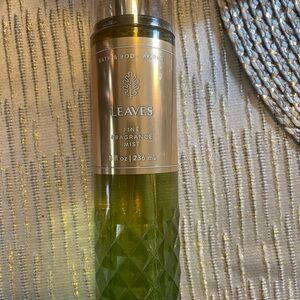 Bath & Body Works Leaves Fine Fragrance Mist - Olive Green & Gold